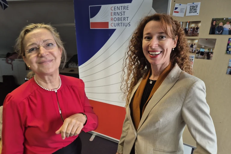 Elena Llamas Pombo (Salamanca) und CERC-Fellow Maria A. Gwynn